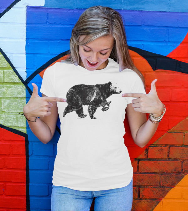 Bear Beer Funny Craft Beer Drinking Beer Bear With Beer Bottle T-Shirt