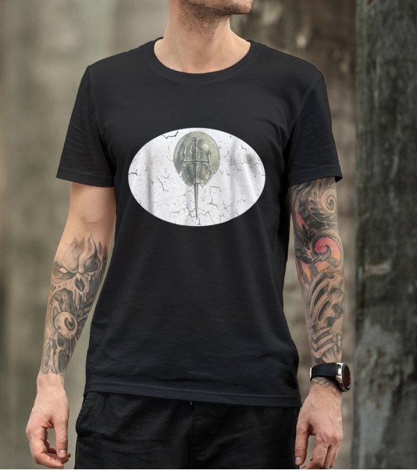 Vintage Style Horseshoe Crab Retro Oval Background T-Shirt