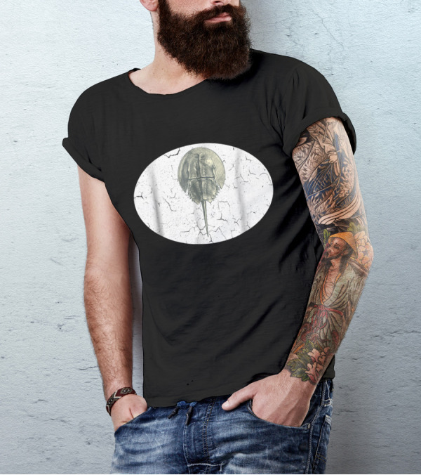 Vintage Style Horseshoe Crab Retro Oval Background T-Shirt