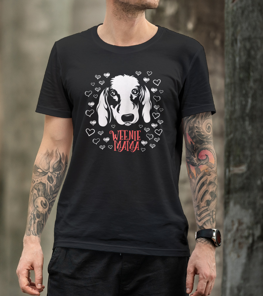 Weenie Mama Dachshund Mom Dog With Heart Accents T-Shirt