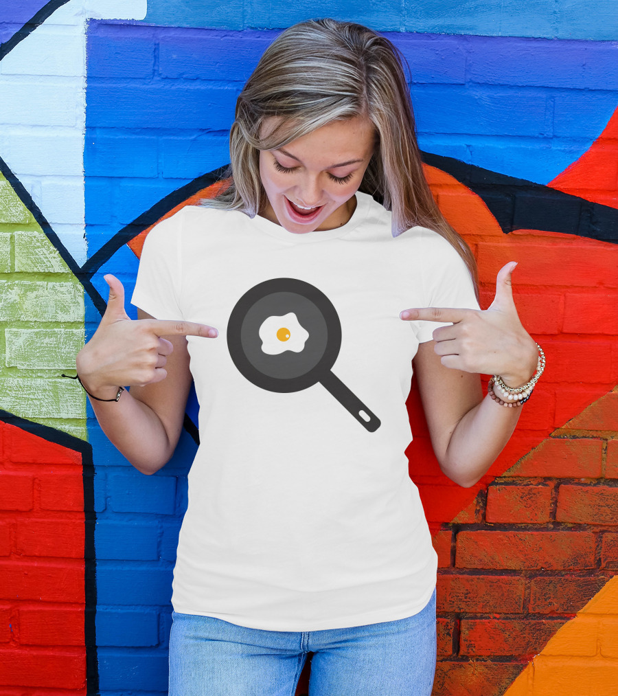 Pan With Fried Egg Cooking T-Shirt
