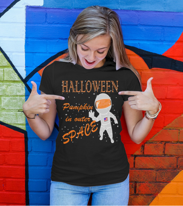 Halloween Pumpkin In Outer Space Astronaut T-Shirt