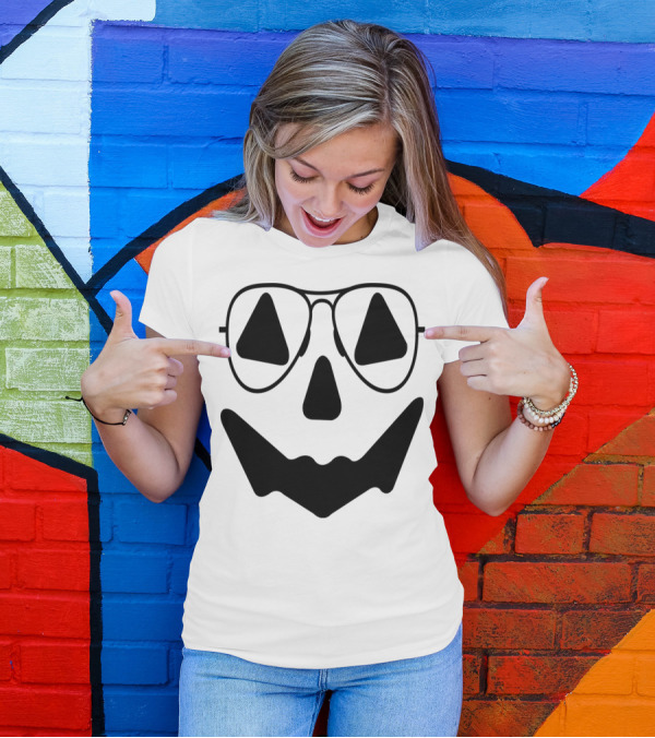 Pumpkin Face With Glasses Halloween Jack-O'-Lantern Sunglasses T-Shirt