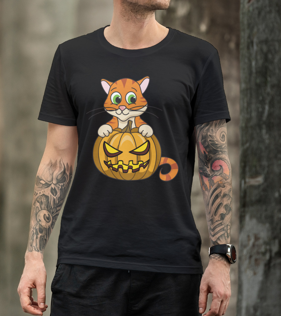 Cat Inside Grinning Pumpkin Halloween Monster Zombie Horror Pumpkin Face T-Shirt