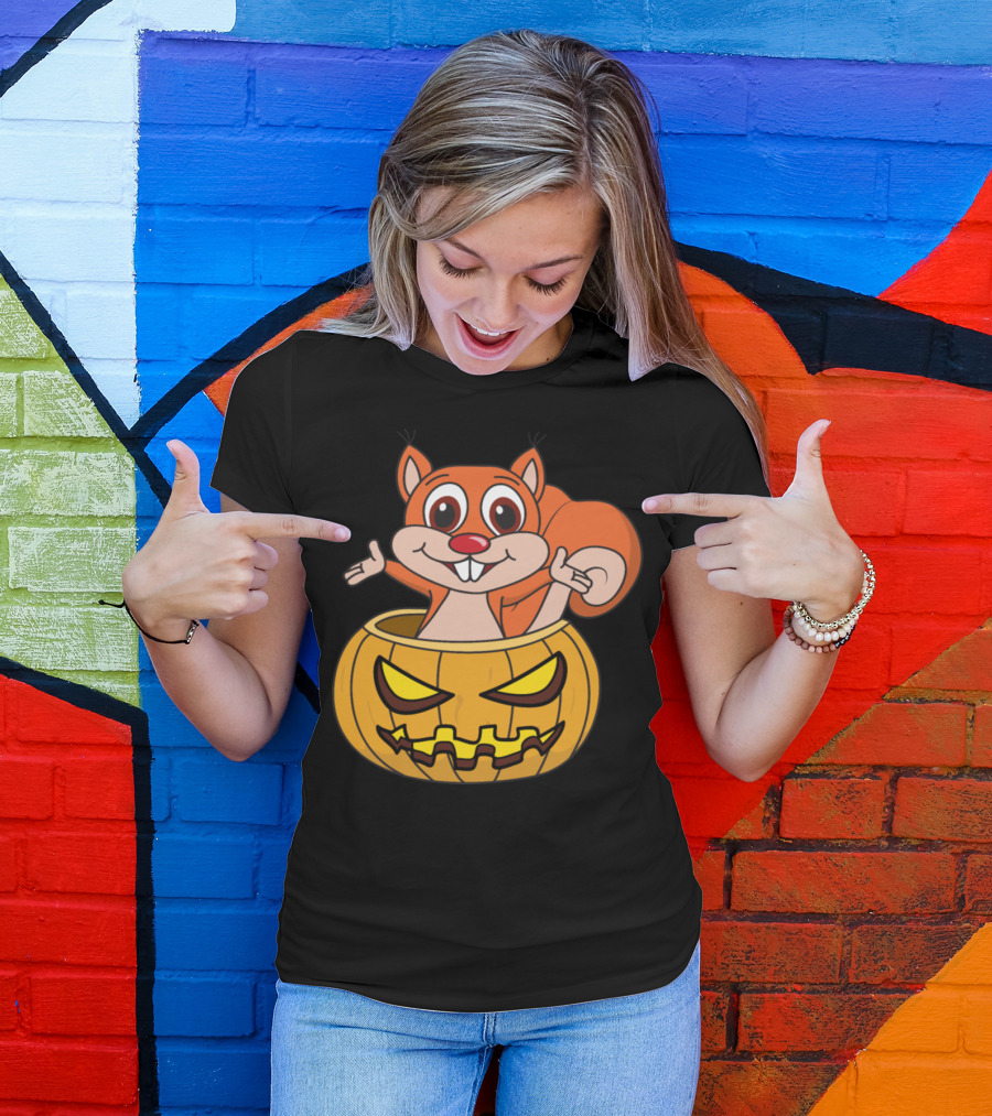 Halloween Monster Squirrel In Horror Pumpkin T-Shirt