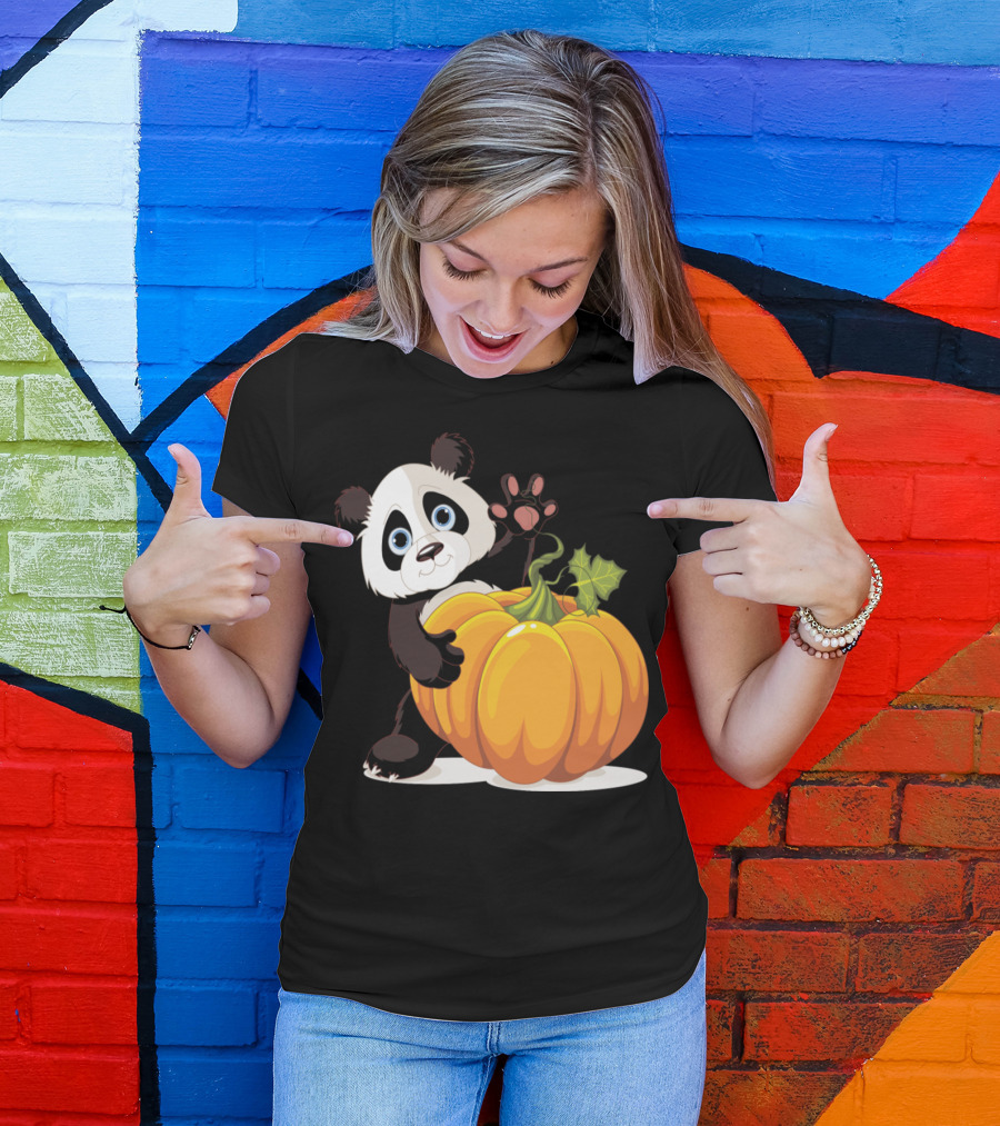Panda And Pumpkin Halloween Cute Keeper T-Shirt