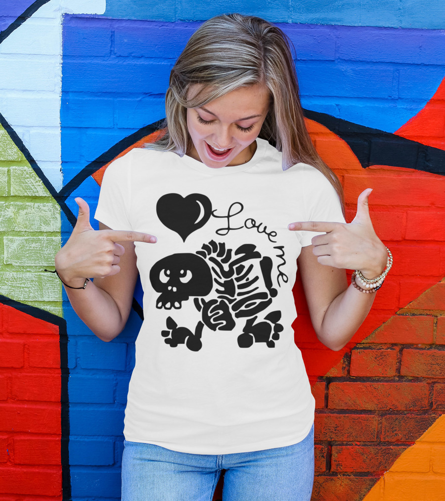Love Me Skeleton With Heart Balloon T-Shirt