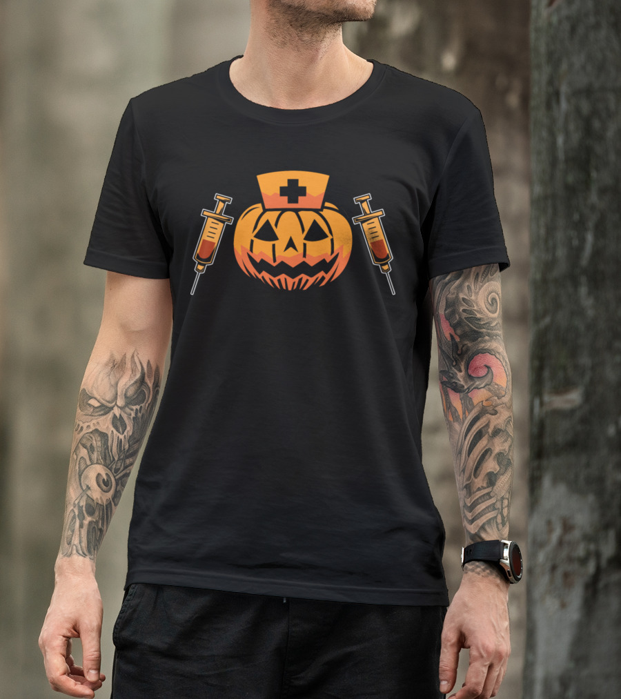 Halloween Nurse Pumpkin With Syringe Jack-O'-Lantern And Medical Cap T-Shirt