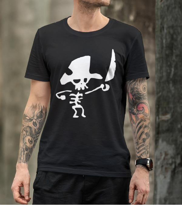 Skeleton Pirate Sword Fighter Captain T-Shirt