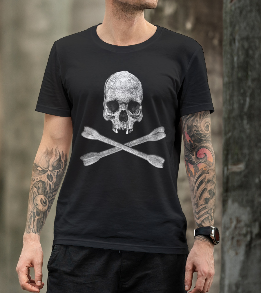 Jolly Roger Skull And Crossbones T-Shirt