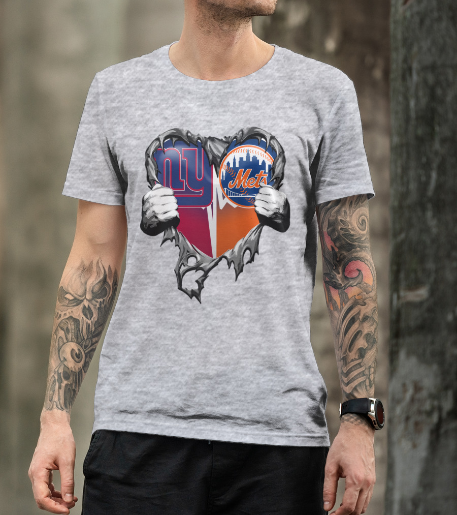 New York Giants Mets Heart Rip T-Shirt