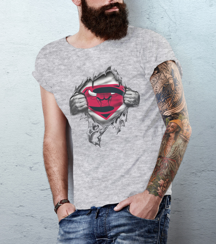 Superman Chicago Bulls Logo Mashup On Ripped Gray T-Shirt