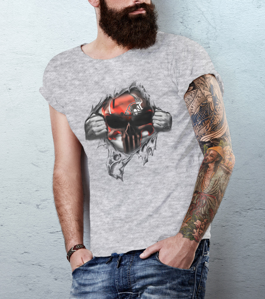 Cleveland Browns Punisher Skull Ripped T-Shirt