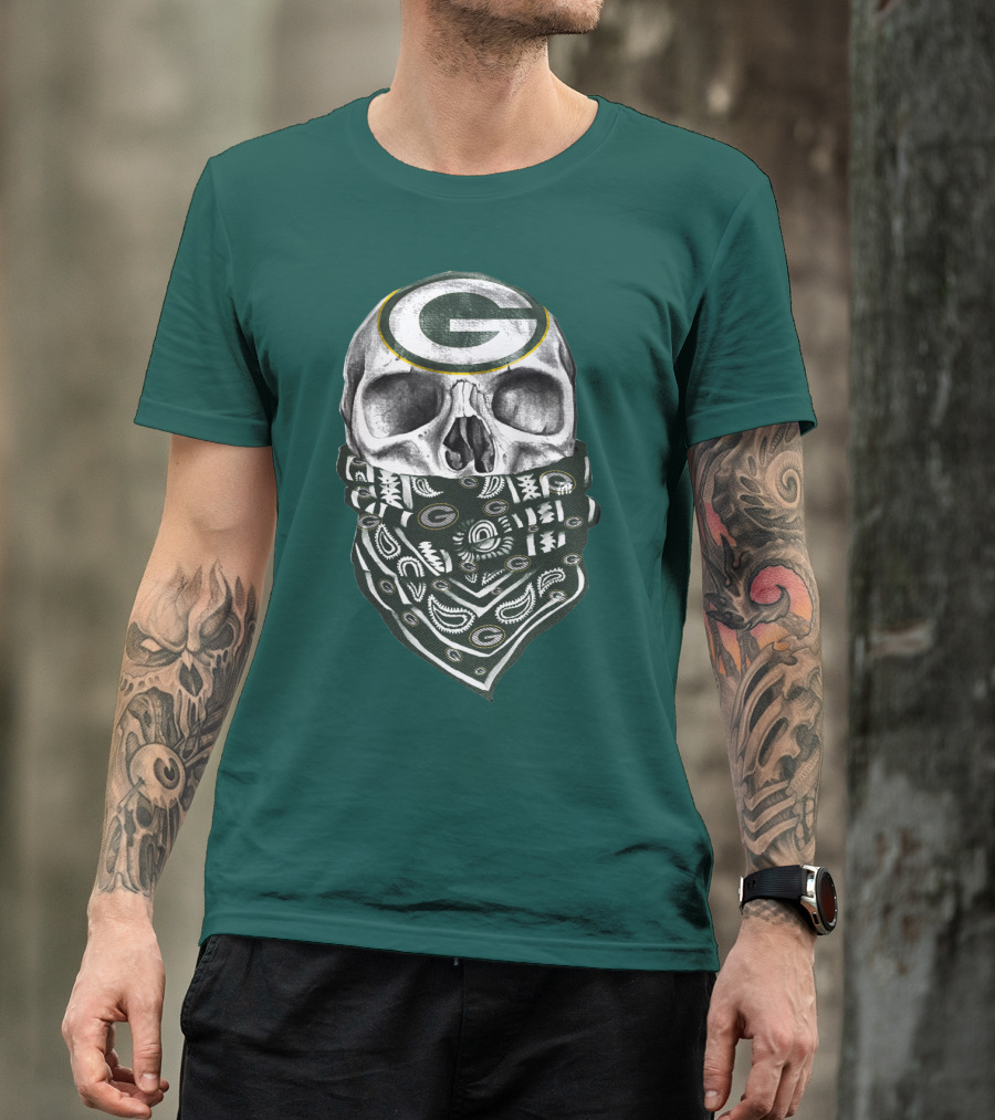 Green Bay Packers Skull With Bandana Featuring T-Shirt