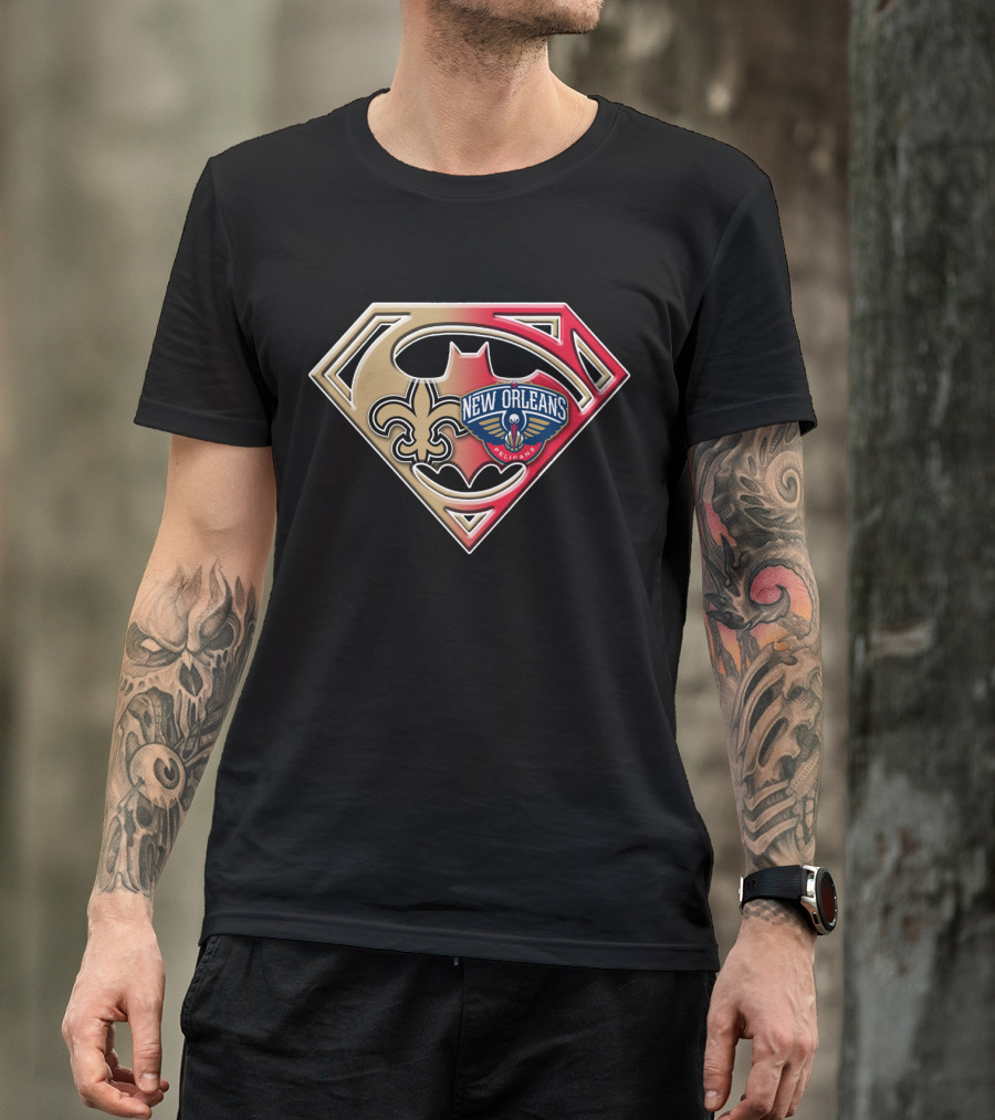 New Orleans Pelicans Saints Superman Batman Fleur De Lis Logo Bat 109 T-Shirt