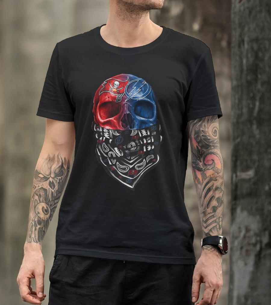Buccaneers And Lightning Skull Bandana T-Shirt