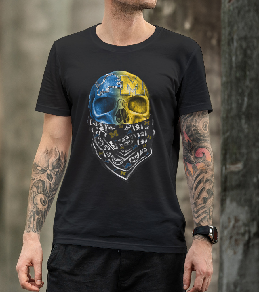 Lions Blue Michigan M Skull Bandana T-Shirt