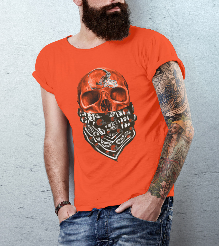 Cleveland Browns Skull With Helmet And Bandana T-Shirt
