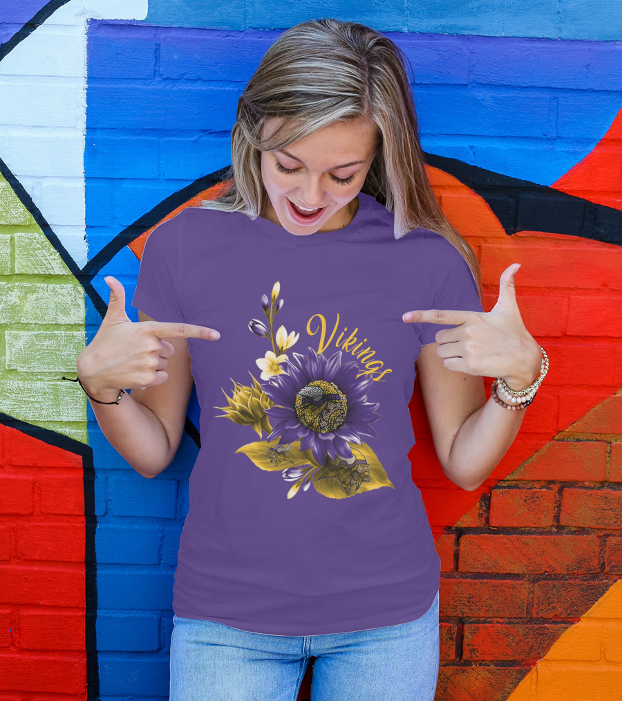 Vikings Minnesota Purple Floral Football Team Badge T-Shirt