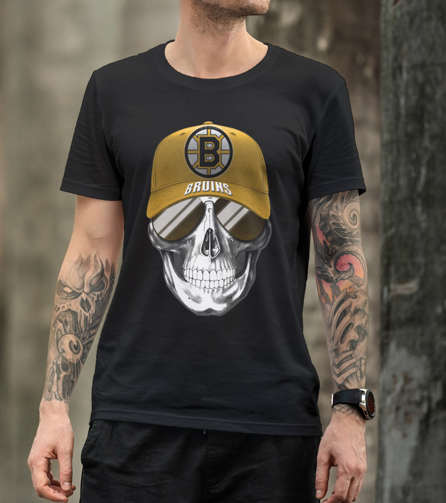 Boston Bruins Skull Cap With Hockey T-Shirt