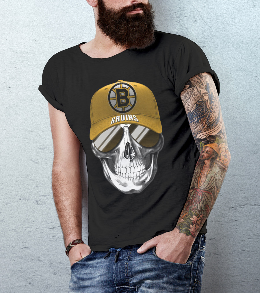 Boston Bruins Skull Cap With Hockey T-Shirt