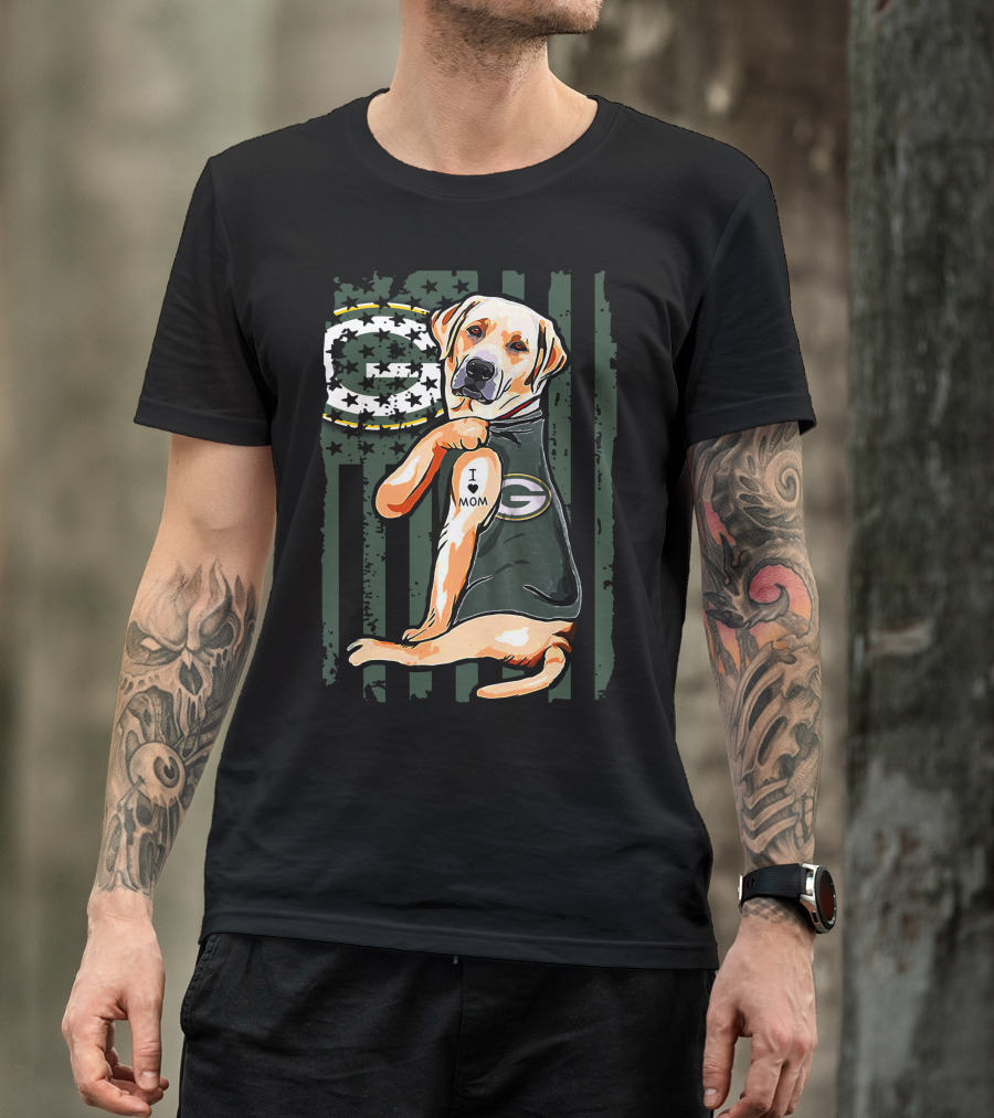 Labrador Retriever I Love Mom Green Bay Packers Fan T-Shirt