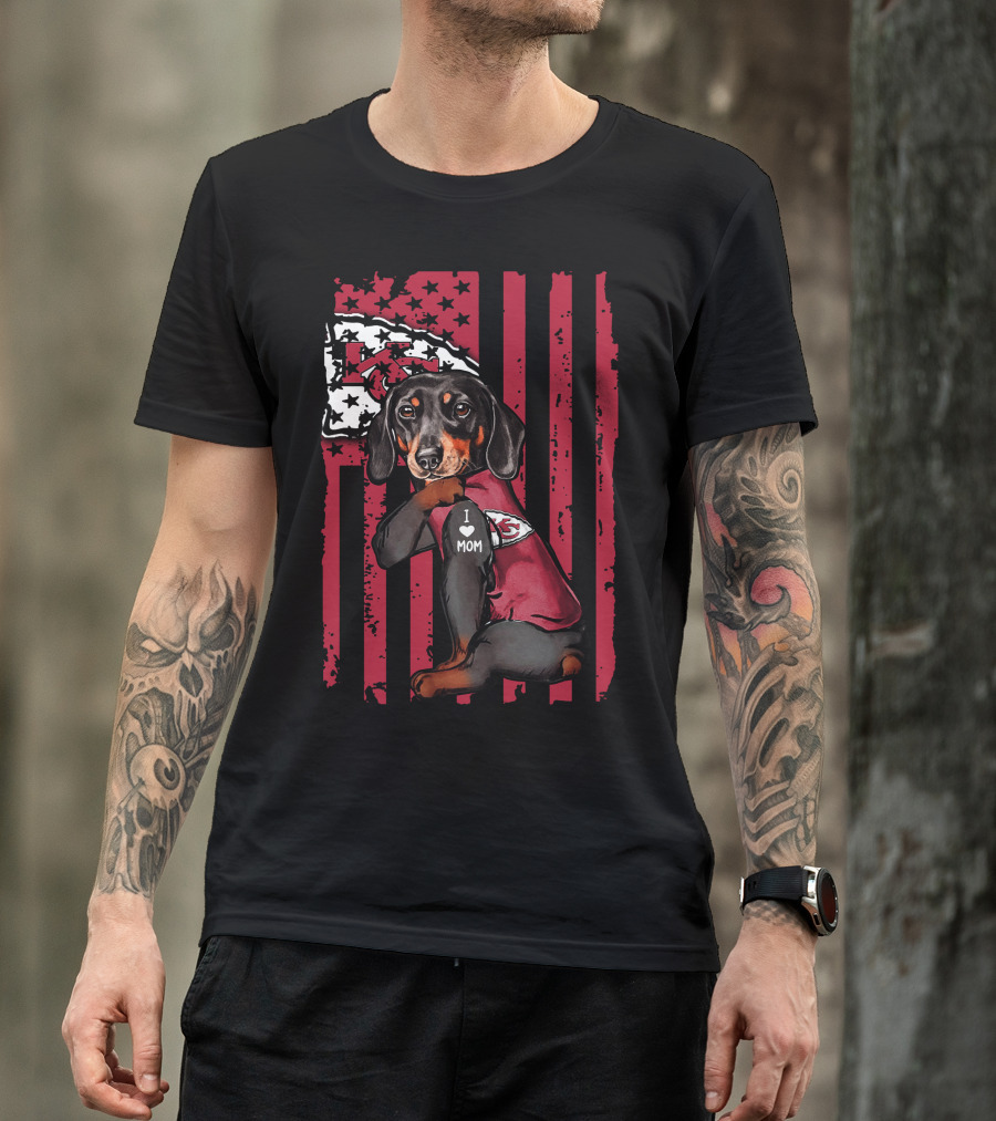 Dachshund I Love Mom Kansas City Chiefs Red Stripes T-Shirt