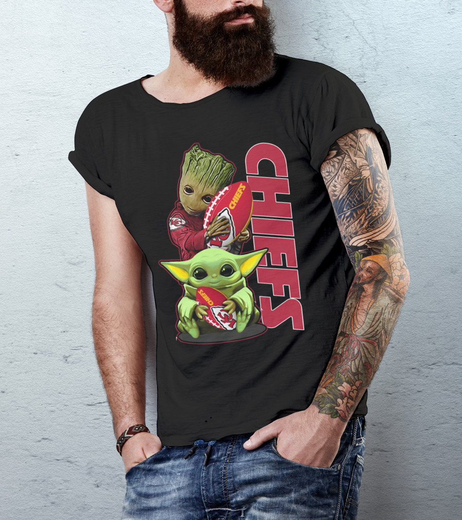 Grzd Chiefs Kansas City Groot And Baby Yoda Football T-Shirt