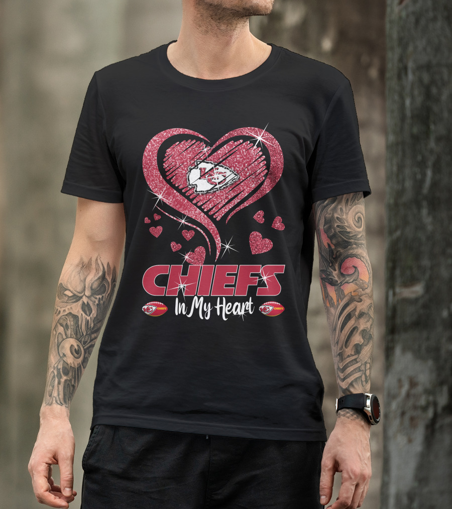 Kansas City Chiefs Love Glitter Heart Sparkle T-Shirt