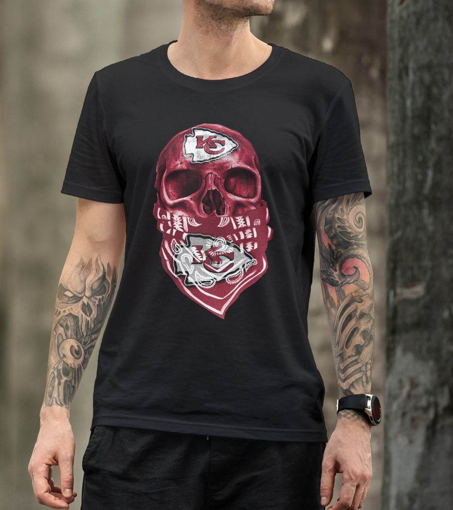 Kansas City Chiefs Skull Bandana T-Shirt