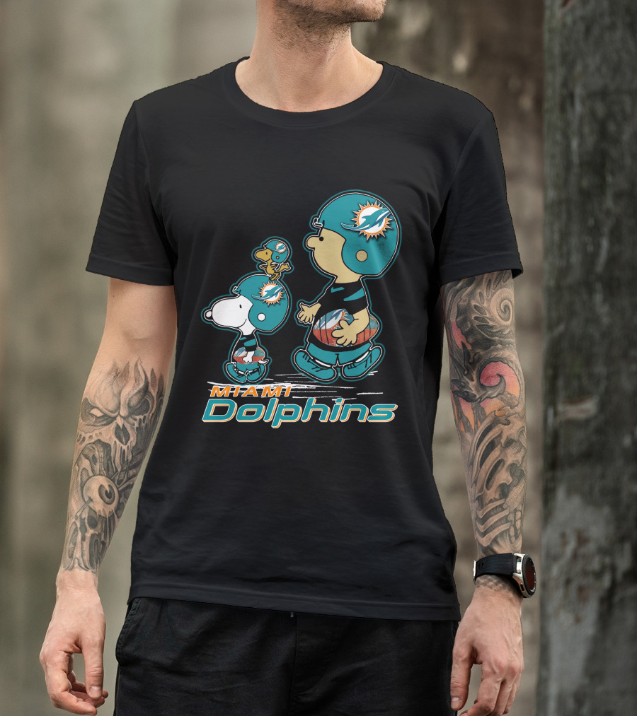 Snpfootball Miami Dolphins Peanuts Characters T-Shirt