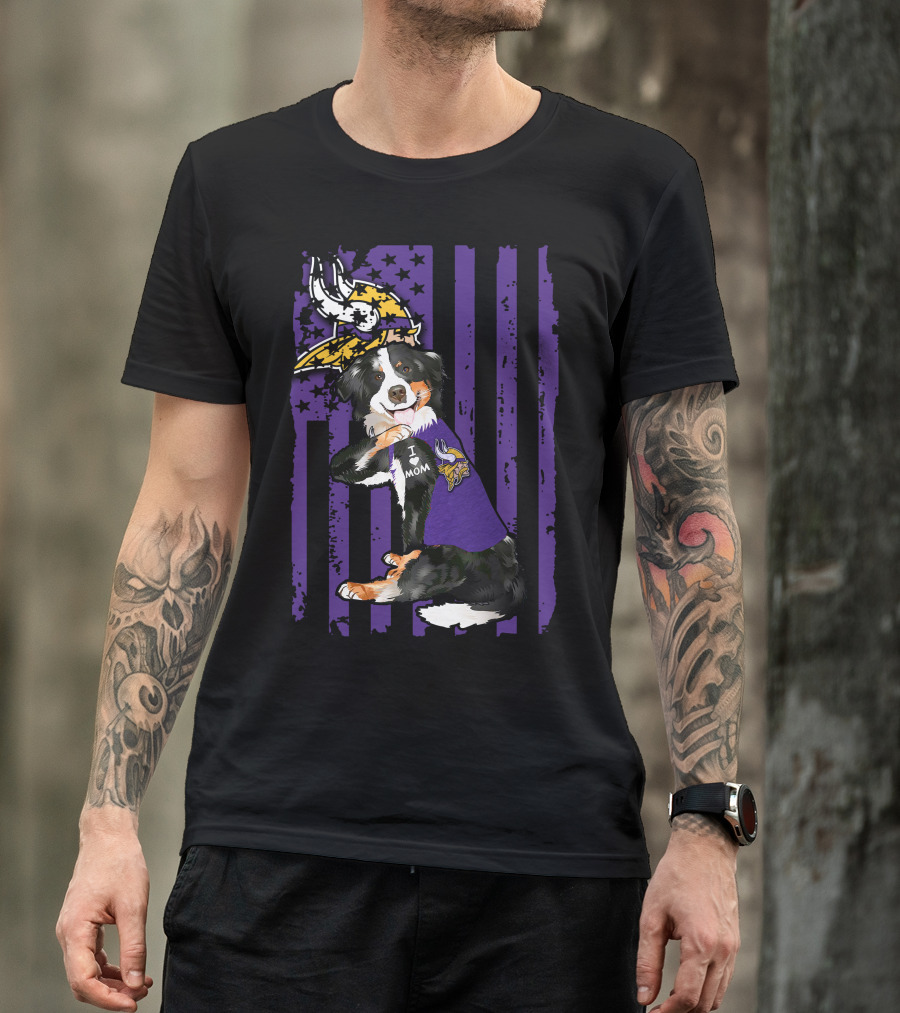 I Love Mom Border Collie With Minnesota Vikings Flag Background T-Shirt