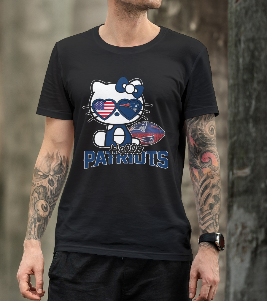 Hello Kitty New England Patriots Football Fan Icon With American Flag Sunglasses T-Shirt