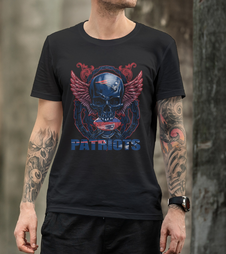 Skullfb New England Patriots Skull With Wings And Chains T-Shirt