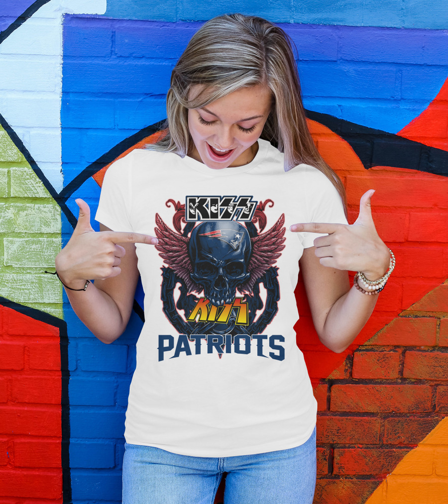 KISS Patriots Skull With Wings New England Patriots T-Shirt