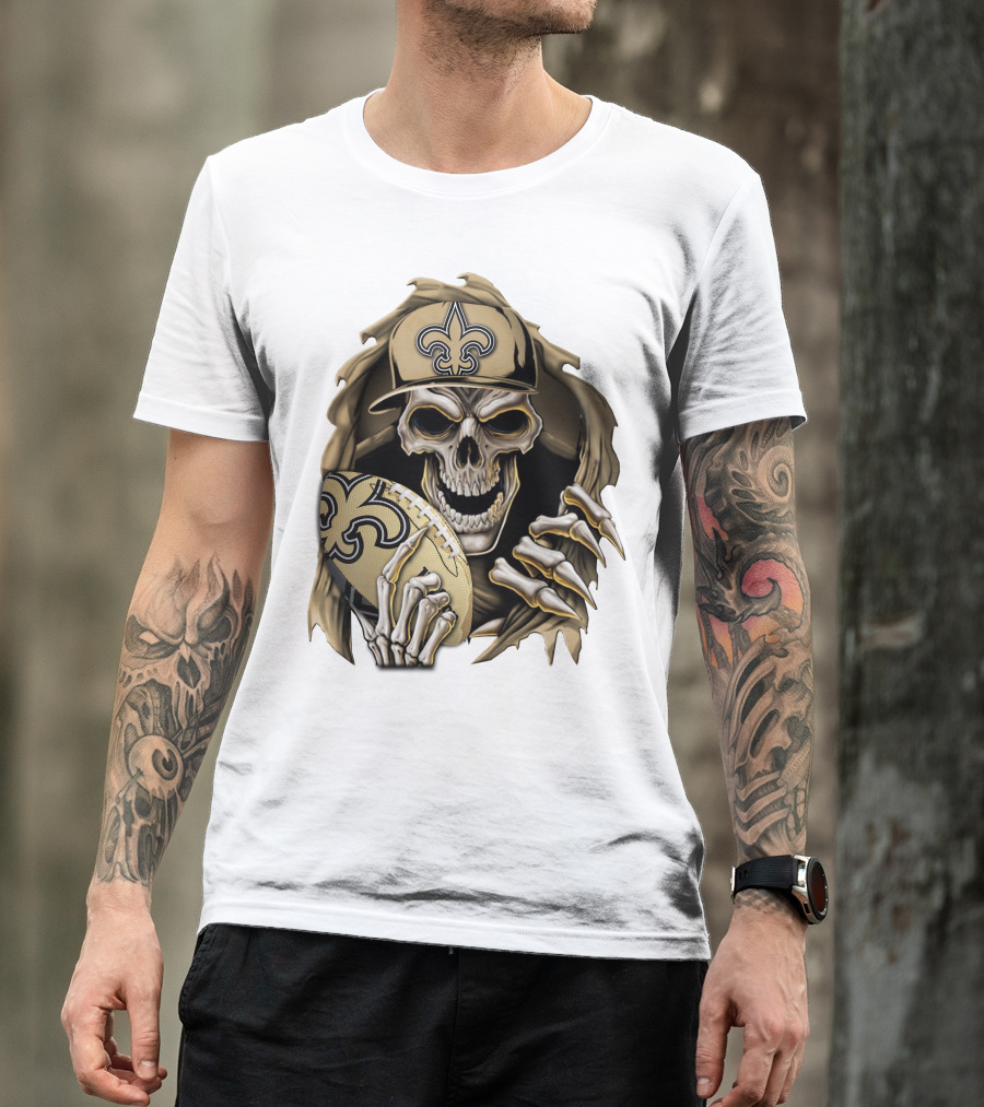 Skullbong New Orleans Saints Skeleton Holding Football With Fleur-de-Lis Cap T-Shirt