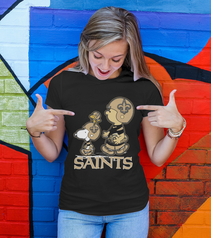 Snpfootball New Orleans Saints Peanuts Snoopy Woodstock Football Helmets T-Shirt