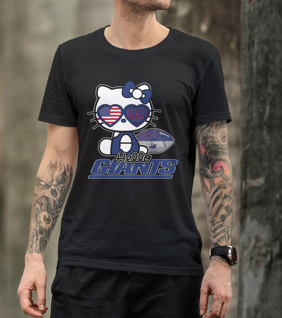 Hello Kitty New York Giants Football USA Flag T-Shirt