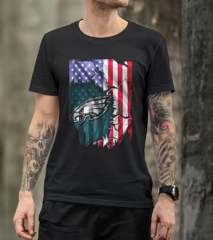 Philadelphia Eagles American Flag Ripped T-Shirt