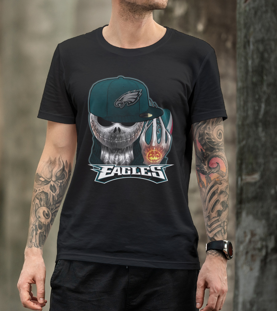 Jackskull Philadelphia Eagles Football Fan Skull Cap Halloween Pumpkin T-Shirt