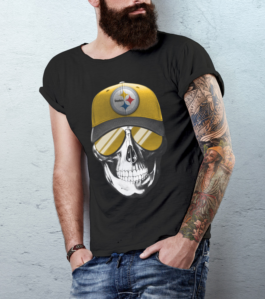 Skull V7 Pittsburgh Steelers Yellow Cap And Sunglasses T-Shirt