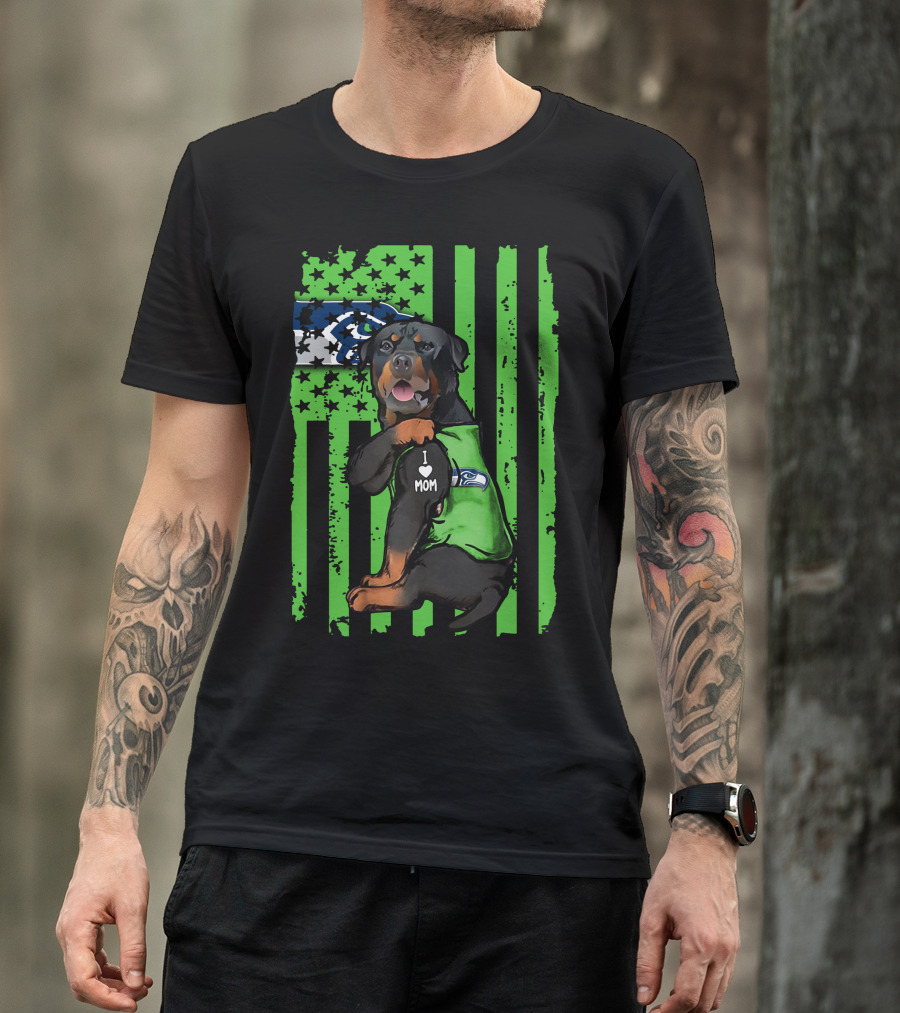 Rottweiler I Love Mom Seattle Seahawks Green Flag T-Shirt