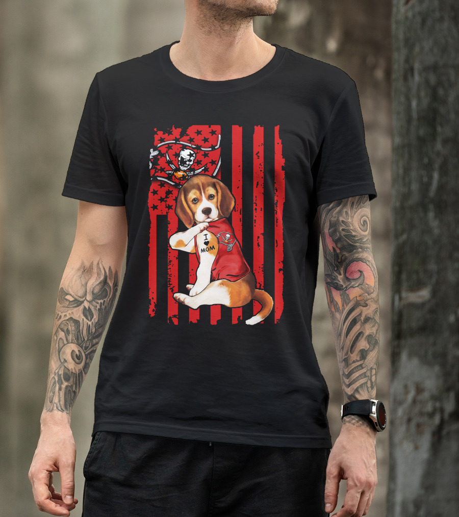 Beagle Puppy Tampa Bay Buccaneers I Love Mom Tattoo Patriotic Flag T-Shirt