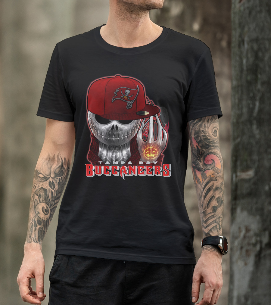 Tampa Bay Buccaneers Jackskull Halloween Pumpkin Hat T-Shirt