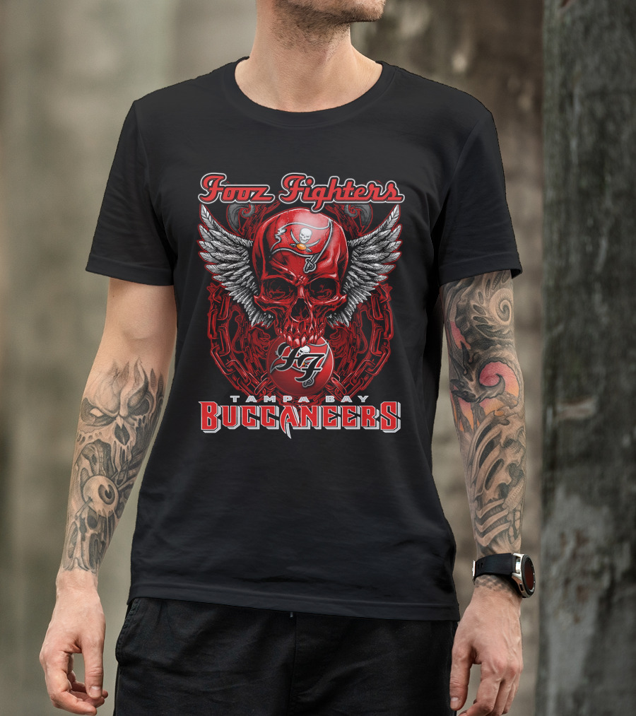 Fooz Fighters Tampa Bay Buccaneers Skull Wings T-Shirt