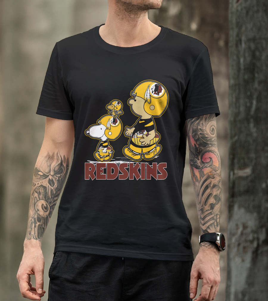 Snpfootball Redskins Peanuts Characters In Football Helmets T-Shirt