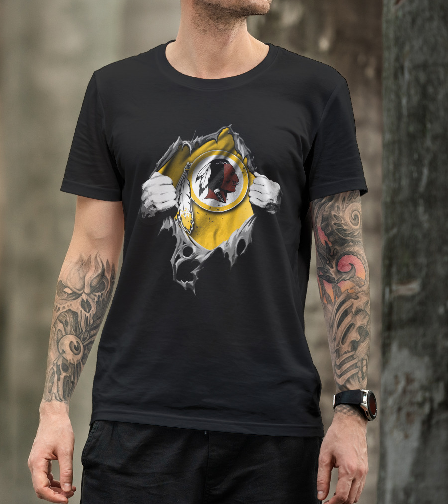 Torn V2 Washington Redskins Logo Peeling Hands T-Shirt