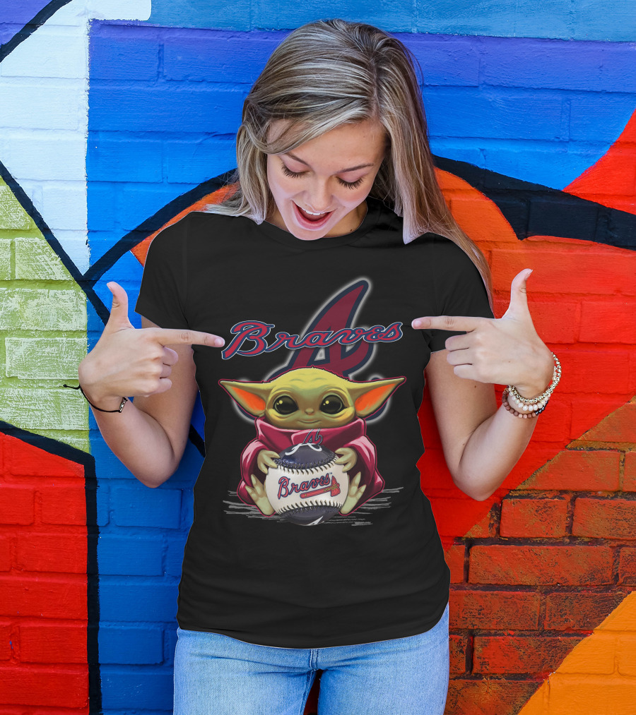 Braves Yoda Holding Baseball With Atlanta Braves T-Shirt