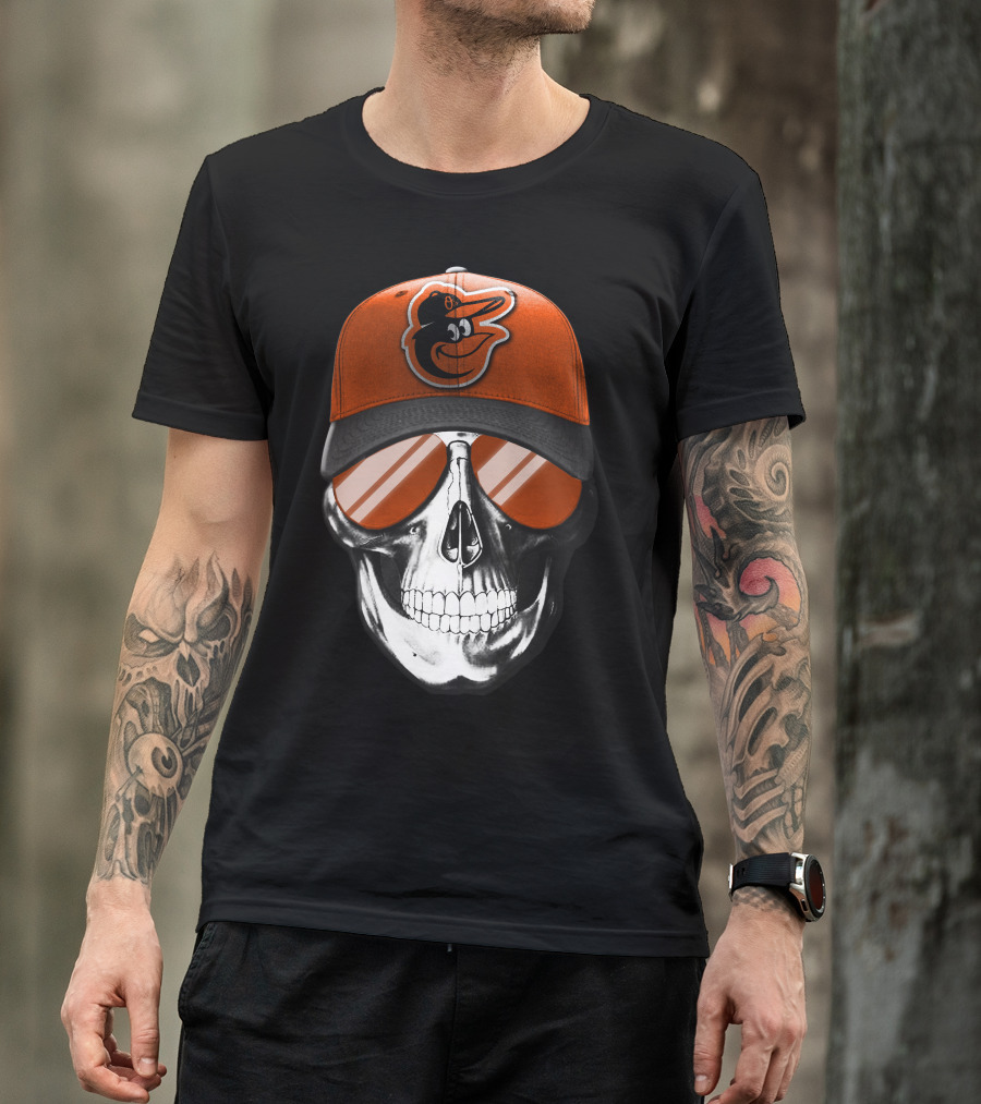 Skull V7 Baltimore Orioles Cap And Sunglasses T-Shirt