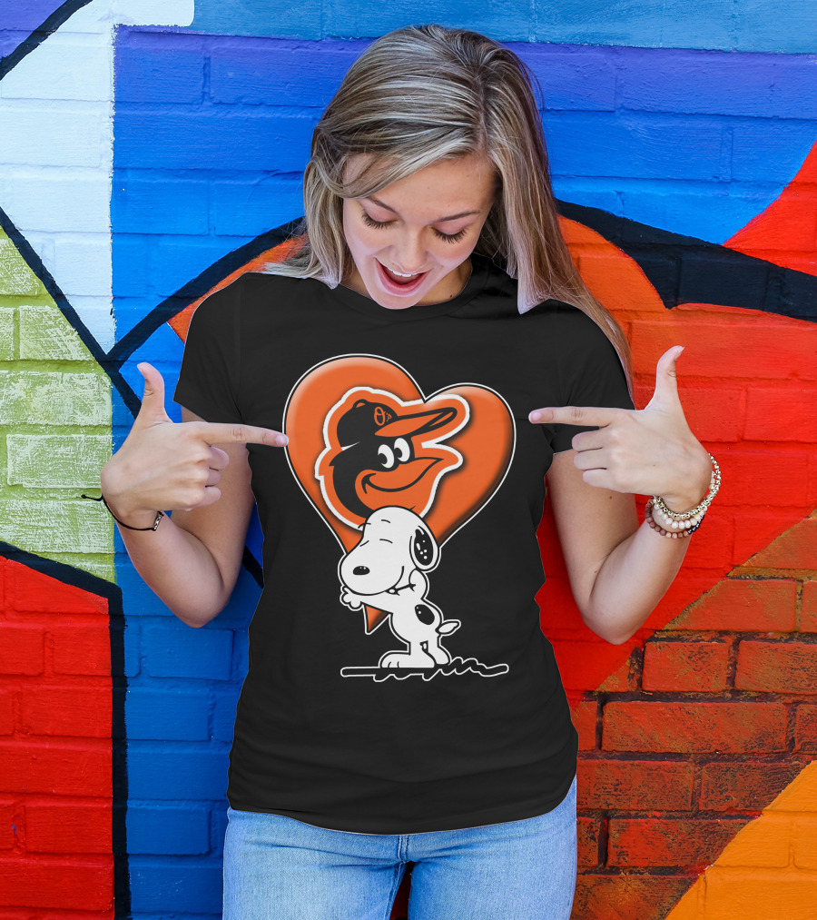 Snoopy Hugging Heart With Baltimore Orioles Bird T-Shirt